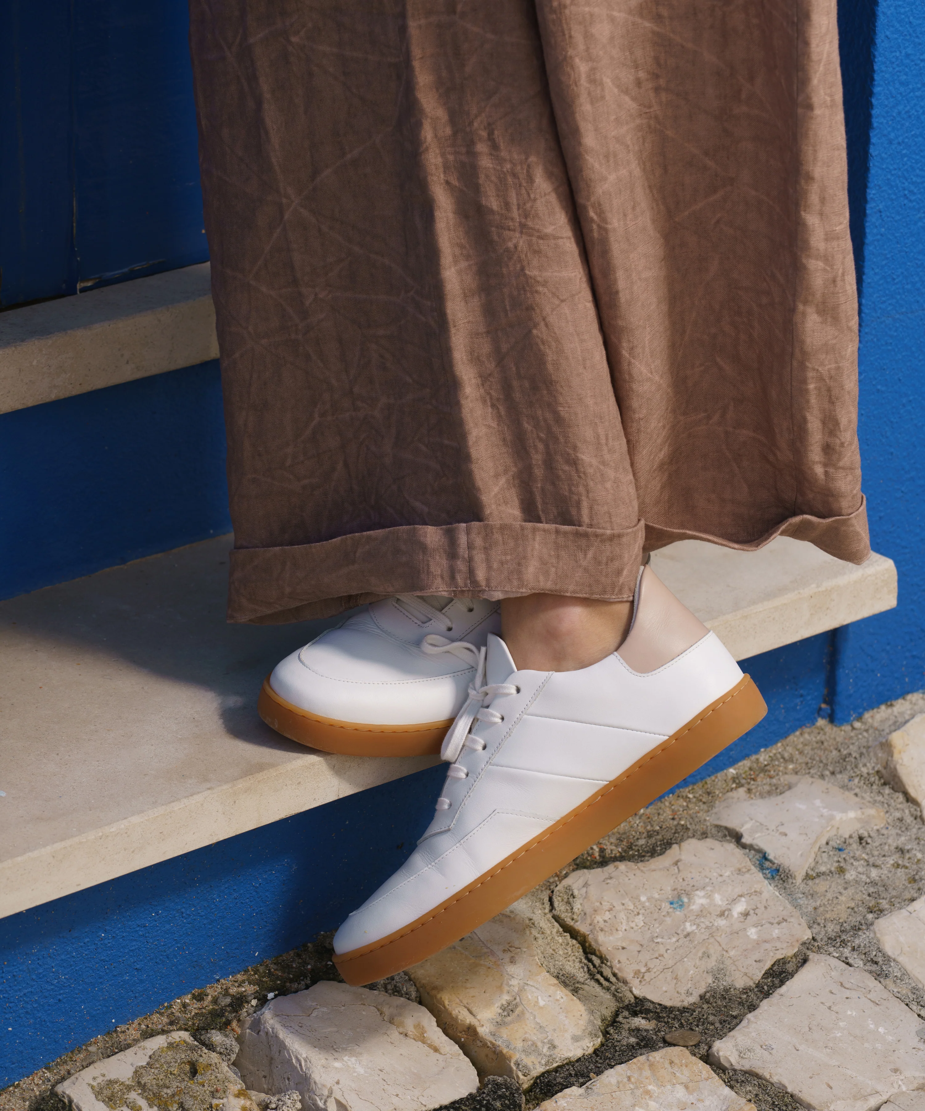 Atlas II White Nude - Image 10