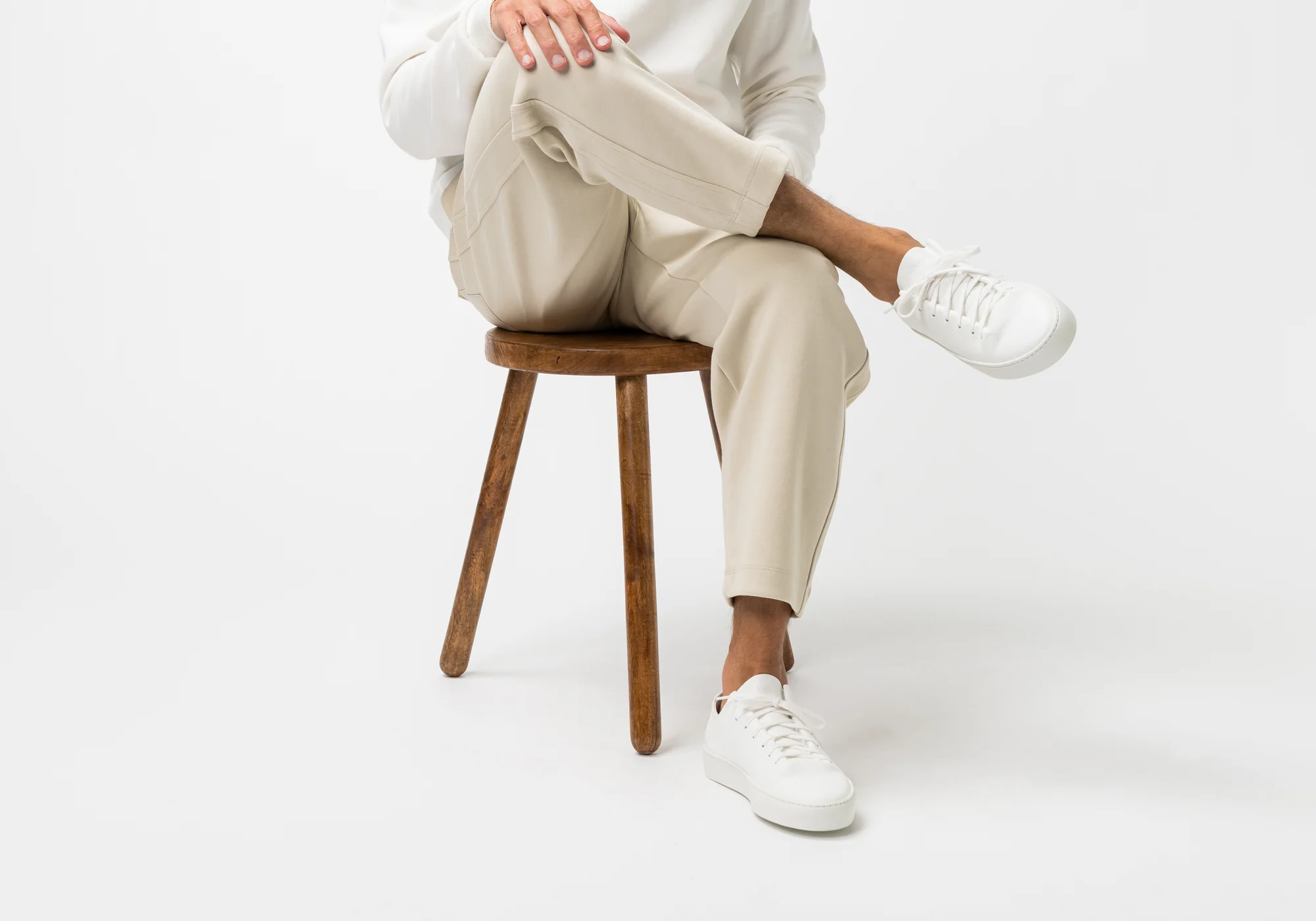 Atom All White - Image 11