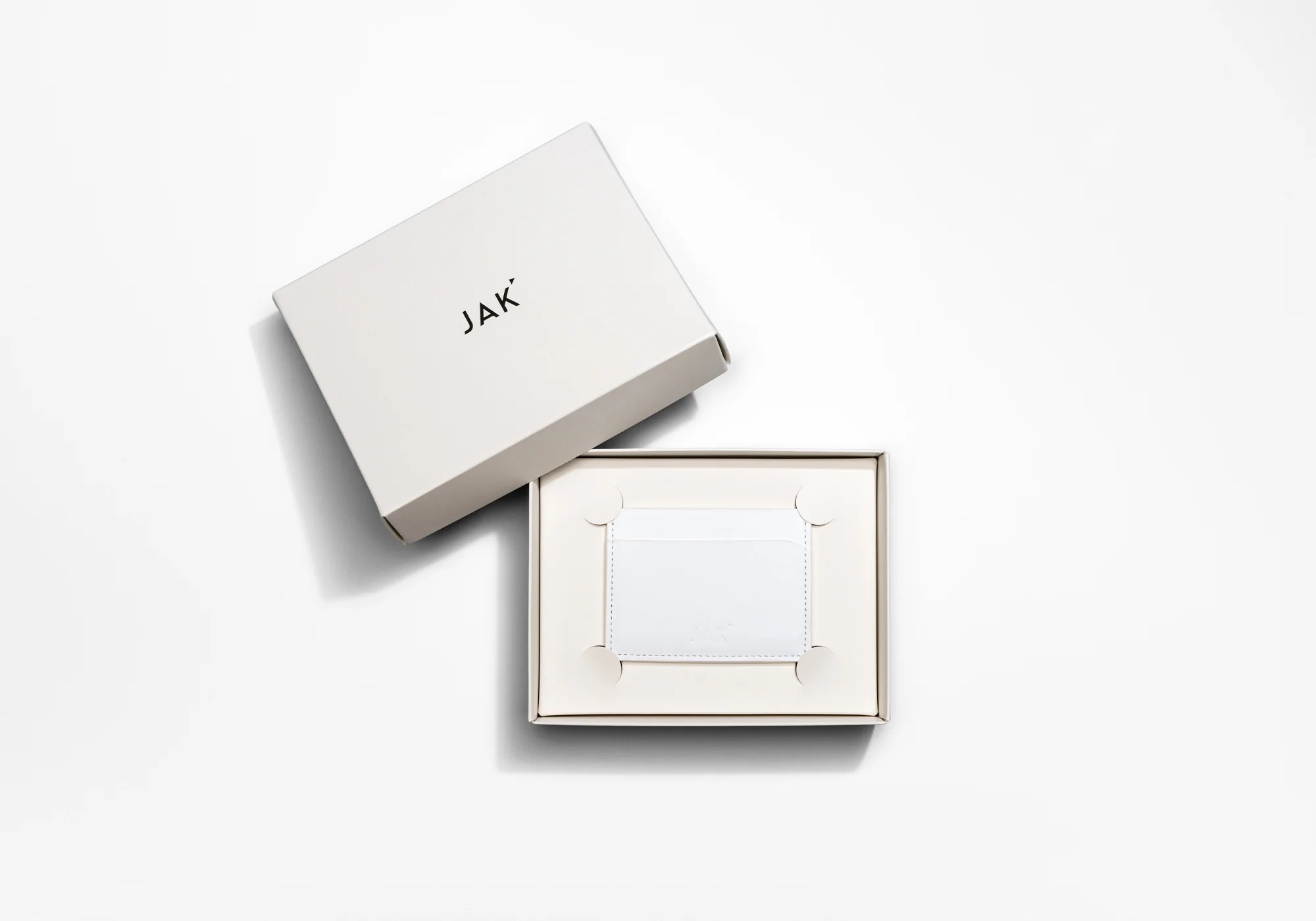 CH01 White - Image 5