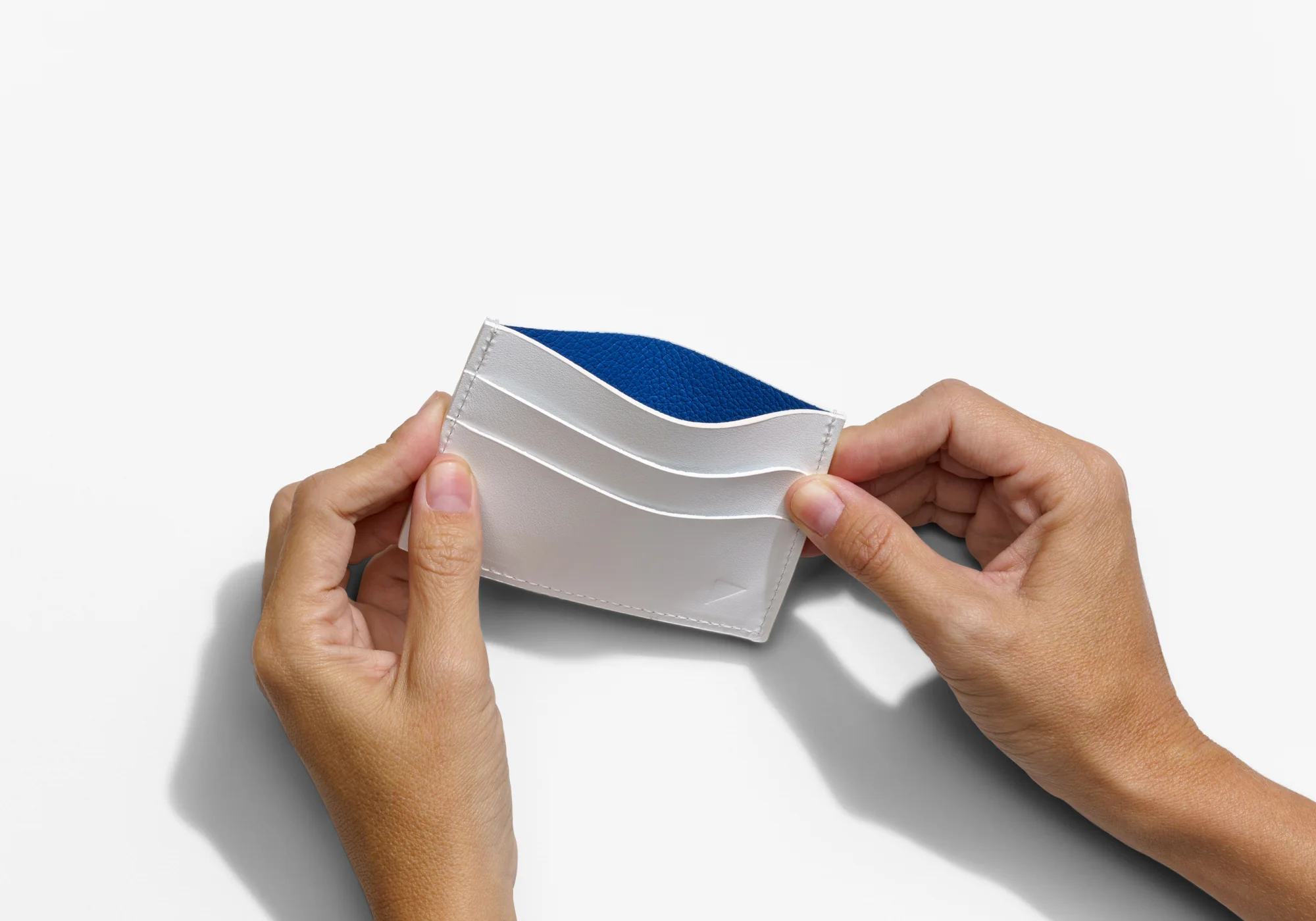 CH01 White - Image 6