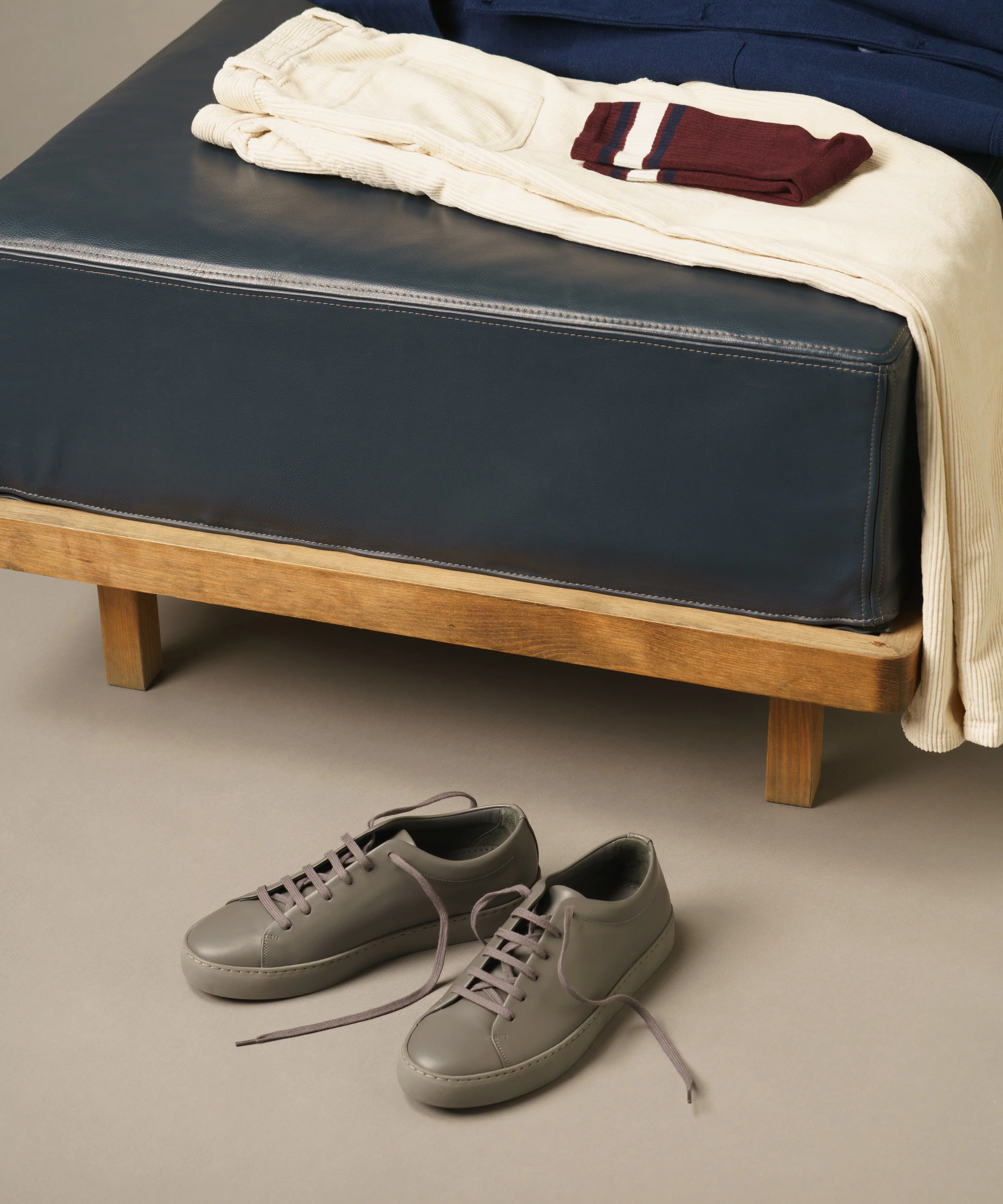 Royal All Grey - Image 9