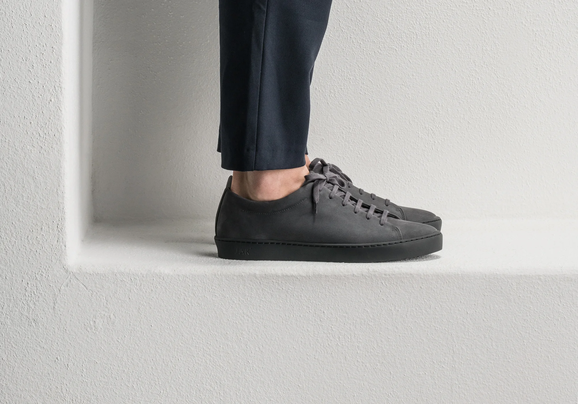 Royal Nubuck Arsenic - Image 10