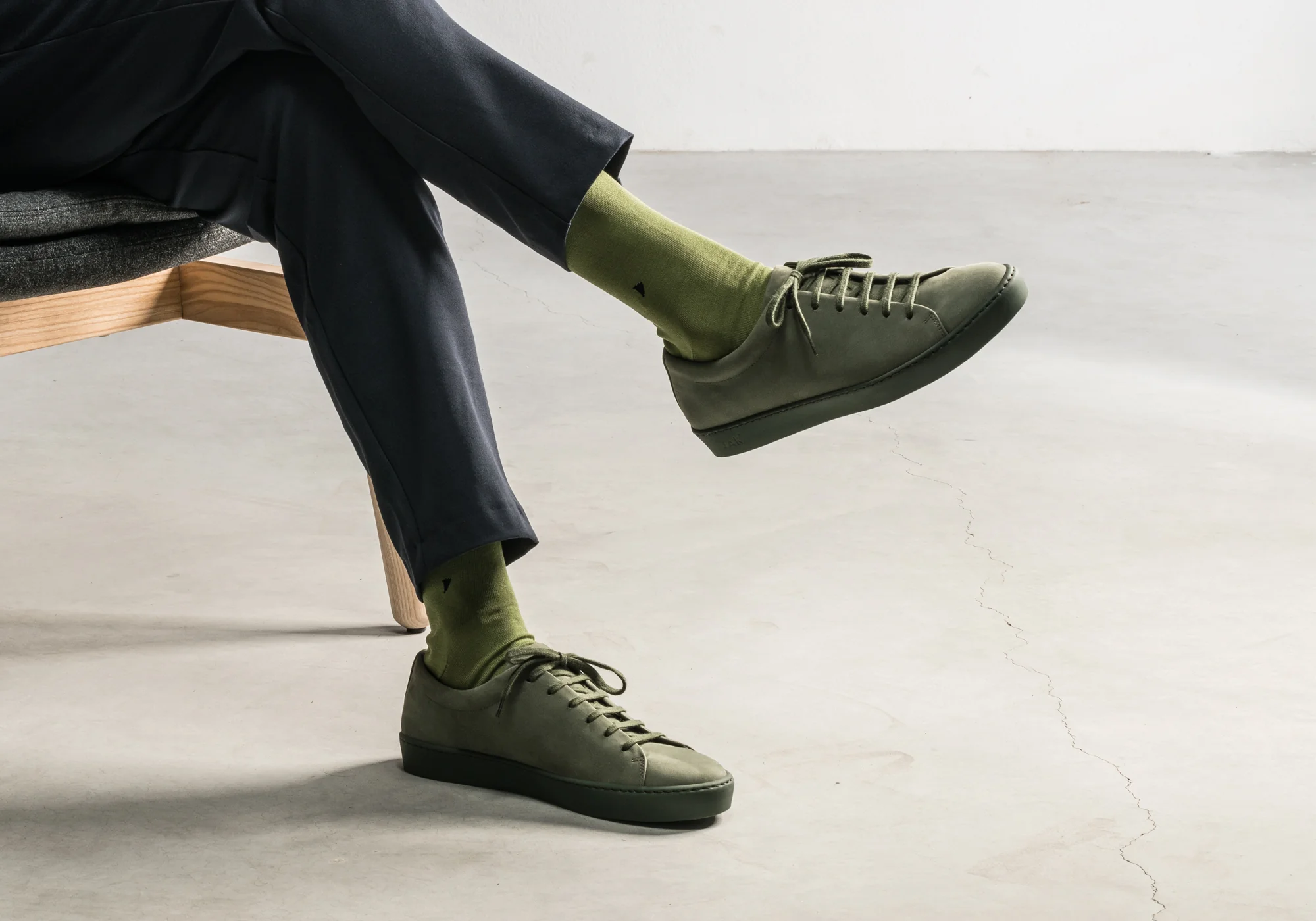 Royal Nubuck Bottle - Image 7