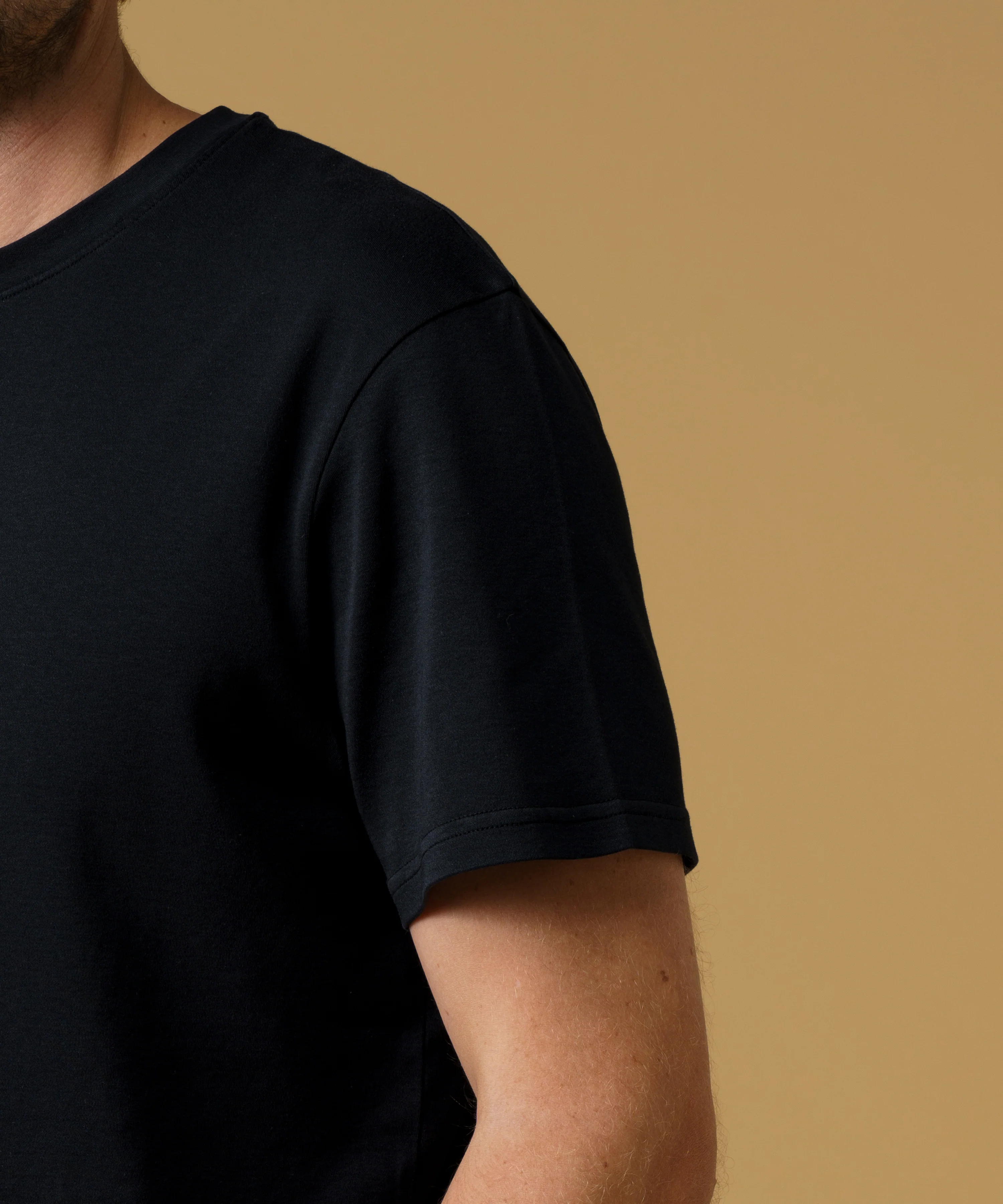 T-Shirt 01 Black - Image 5