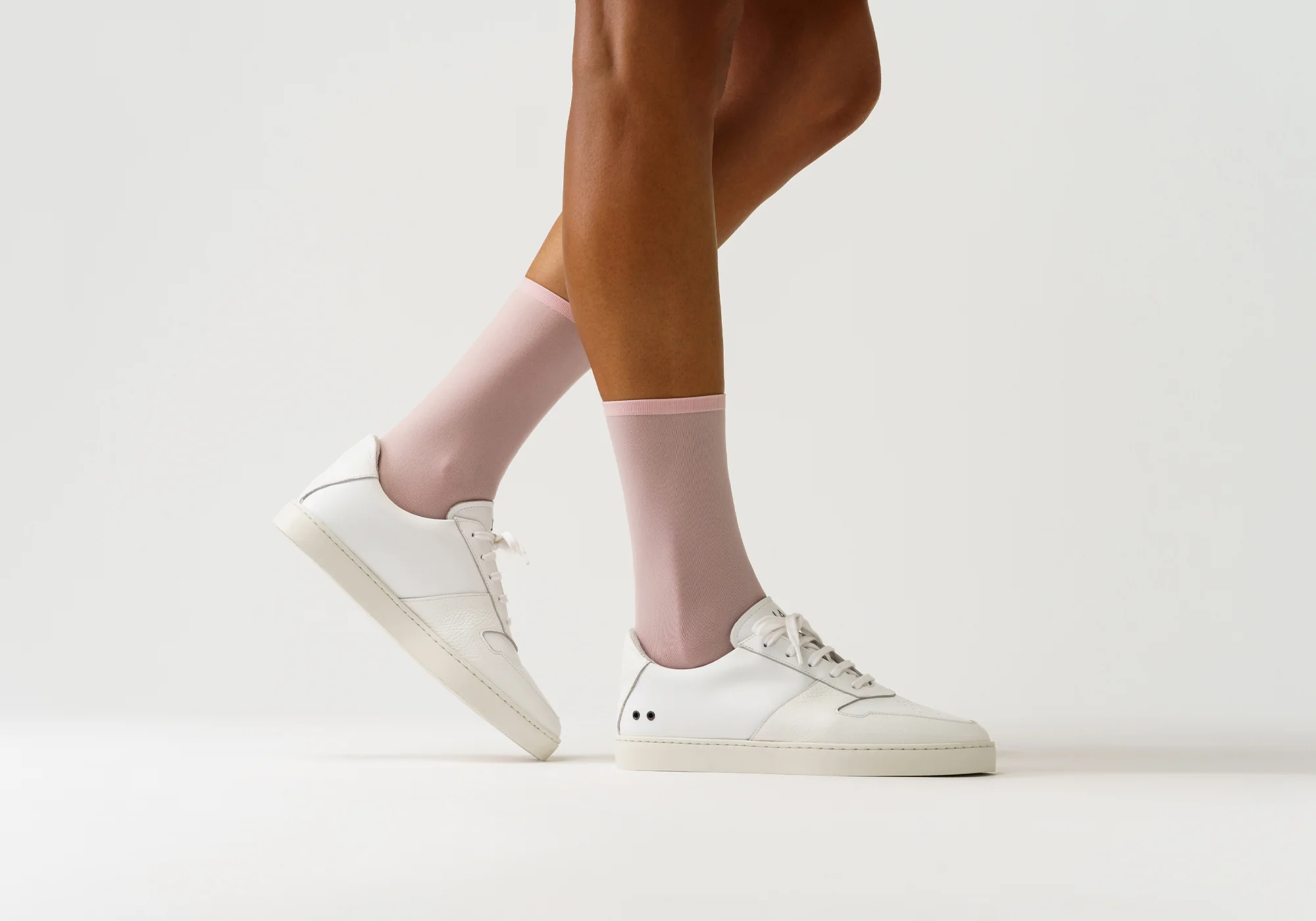 Vantage White - Image 10