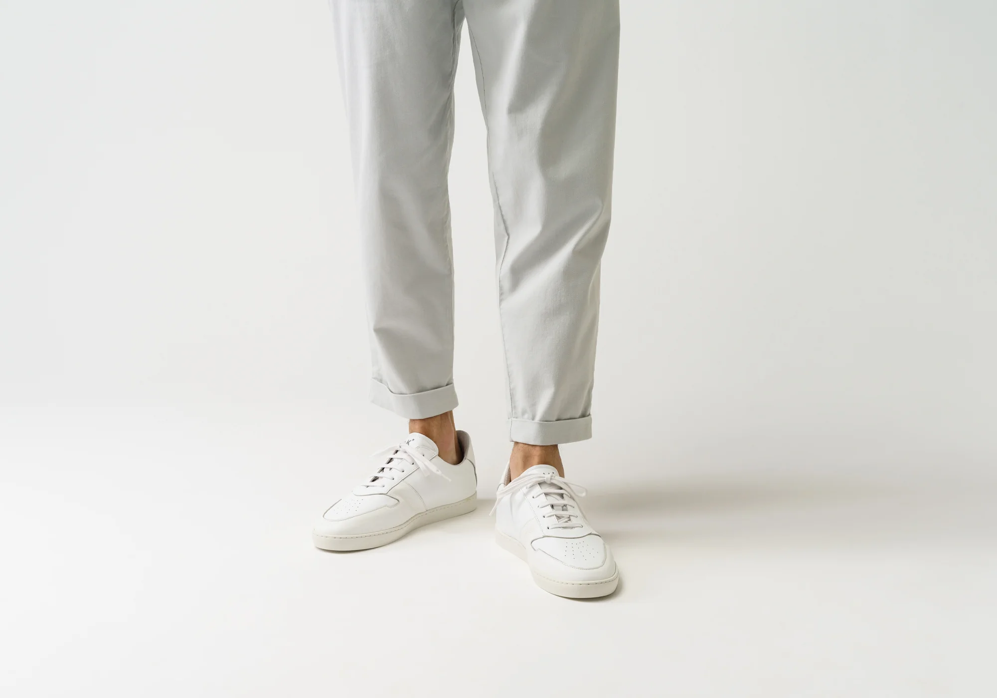 Vantage White - Image 9